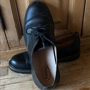 Taos Work It Black Leather Lace-Up Leather Shoes Women 9.5